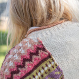 Crop Half Motif Vest