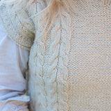 Crop Half Motif Vest