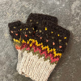 Motif Mitts