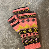 Motif Mitts